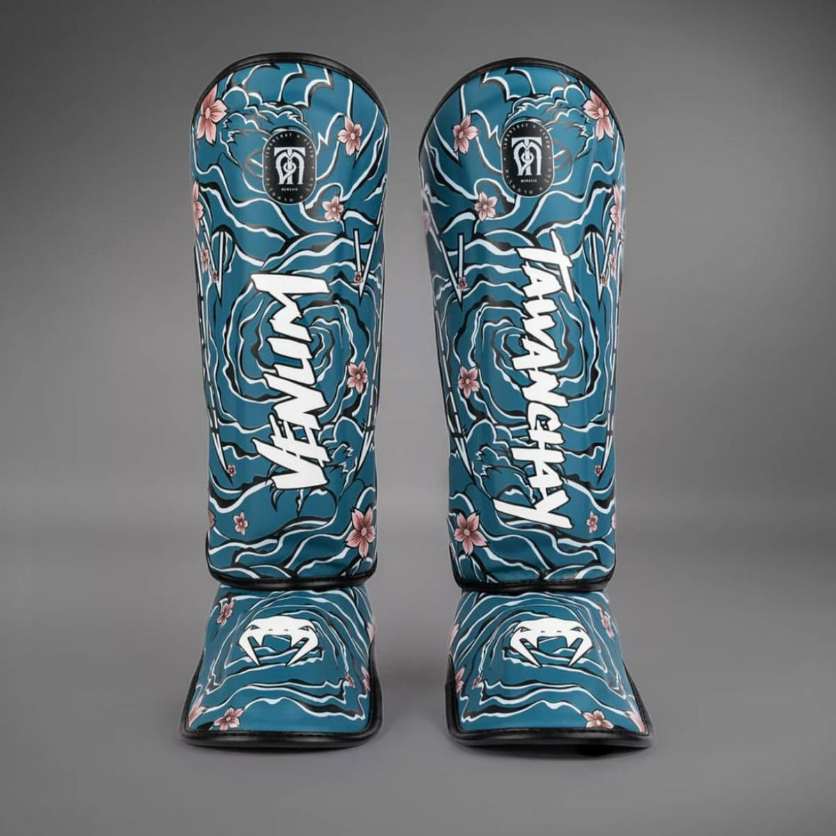 Venum x Tawanchay Shin Guards Blue/White